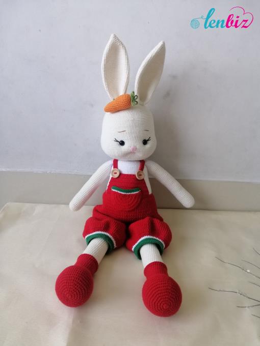 Không có gì khó hiểu khi các mẫu thỏ len cute luôn đốn tim các chị em lenbiz. Tiếp tục hành trình tăng size thú len, hôm nay Lenbiz.vn dành tặng các chị em thêm một chart móc bé thỏ tăng size siêu dễ thương nữa nè! Mẫu thỏ tăng size này nếu móc bằng len nhung sẽ còn to cao hơn nữa, bé tha hồ ôm ngủ luôn.