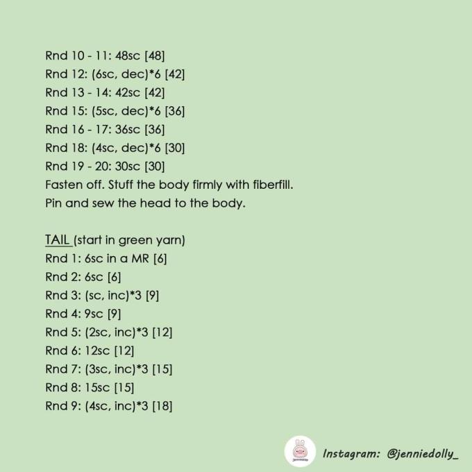 Có rất nhiều mẫu khủng long để bạn móc cho bé, và chart móc chú khủng long xanh hết sức đáng yêu của tác giả Jenniedolly rất đáng để bạn bắt tay vào triển ngay!