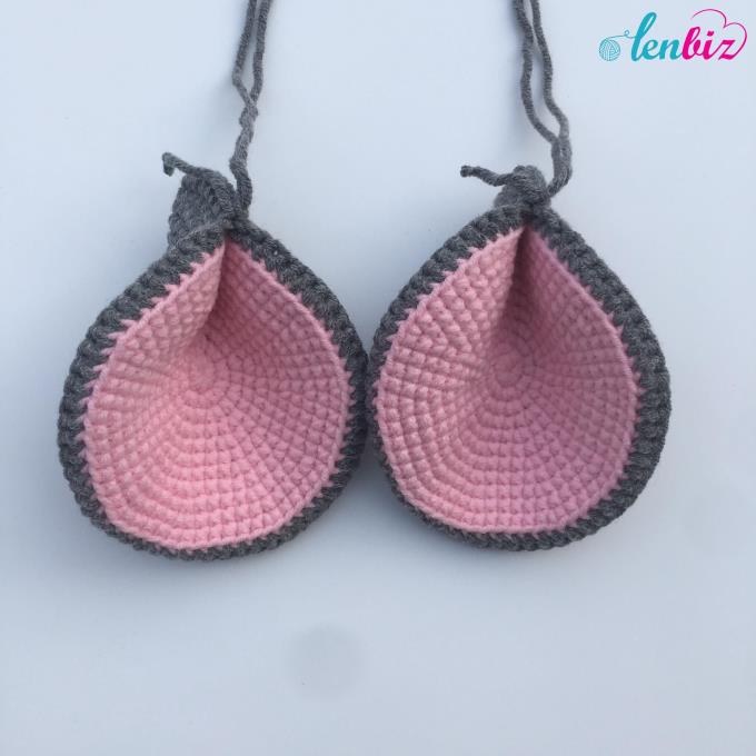 Vẻ cute của bé chuột xám thực sự khiến nhiều chị em lenbiz yêu ngay từ cái nhìn đầu tiên. Phiên bản tăng size cho bé ôm thỏa thích cũng cute không kém đâu nè! Lenbiz.vn gửi tặng bạn chart móc chuột xám tăng size, cùng móc và khoe thành phẩm thôi nào!