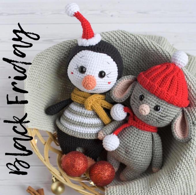 Bé chuột xám bằng len vốn dĩ đã cute, thêm chiếc mũ và khăn quàng đỏ làm em ấy càng đáng yêu hơn. Nếu đã "bồ kết" em ấy ngay từ cái nhìn đầu tiên thì bắt tay vào móc mách thôi nè! Hướng dẫn móc chuột xám cute lạc lối do Bông's Crochet dịch rất chi tiết, dễ hiểu, đảm bảo lên thành phẩm xinh yêu.