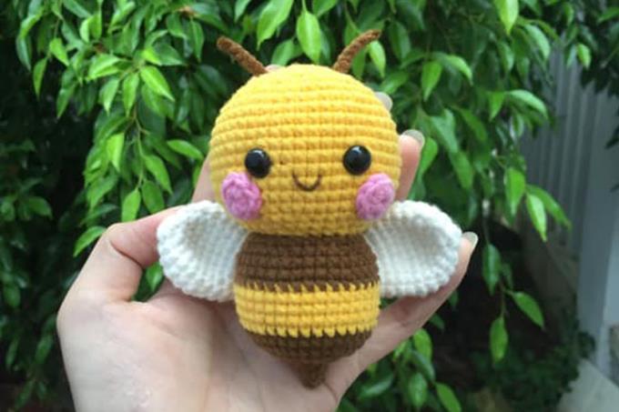 Hướng dẫn móc ong vàng cute làm móc khóa - free pattern của Ngọc Linh