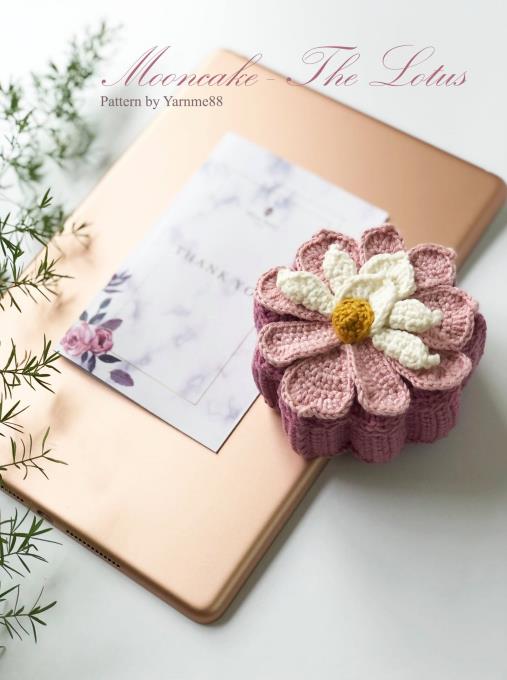 Tết Đoàn viên năm nay, chị em lenbiz được mãn nhãn khi chiêm ngưỡng những chiếc bánh trung thu bằng len handmade đẹp tinh tế do chị Nguyễn Thu Thảo (Yarnme88) thiết kế.