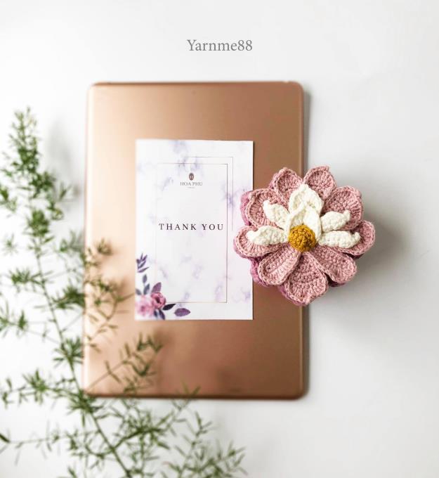 Tết Đoàn viên năm nay, chị em lenbiz được mãn nhãn khi chiêm ngưỡng những chiếc bánh trung thu bằng len handmade đẹp tinh tế do chị Nguyễn Thu Thảo (Yarnme88) thiết kế.