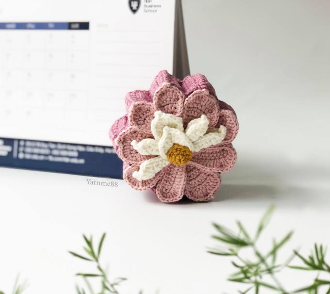 Tết Đoàn viên năm nay, chị em lenbiz được mãn nhãn khi chiêm ngưỡng những chiếc bánh trung thu bằng len handmade đẹp tinh tế do chị Nguyễn Thu Thảo (Yarnme88) thiết kế.