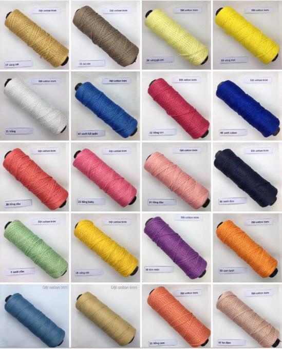 Nhắc đến loại sợi chuyên dùng để móc mũ nón, túi xách, bóp ví, ba lô, giày dép, túi đựng ly giữ nhiệt... không thể không nhắc đến dòng sợi dệt. Trên thị trường hiện có nhiều loại sợi dệt khác nhau nên ít nhiều cũng làm người dùng hoang mang. Bài viết này Lenbiz.vn sẽ giúp bạn phân biệt sự khác nhau giữa dệt lõi đen, dệt lõi giấy và dệt lõi xám nhé!
